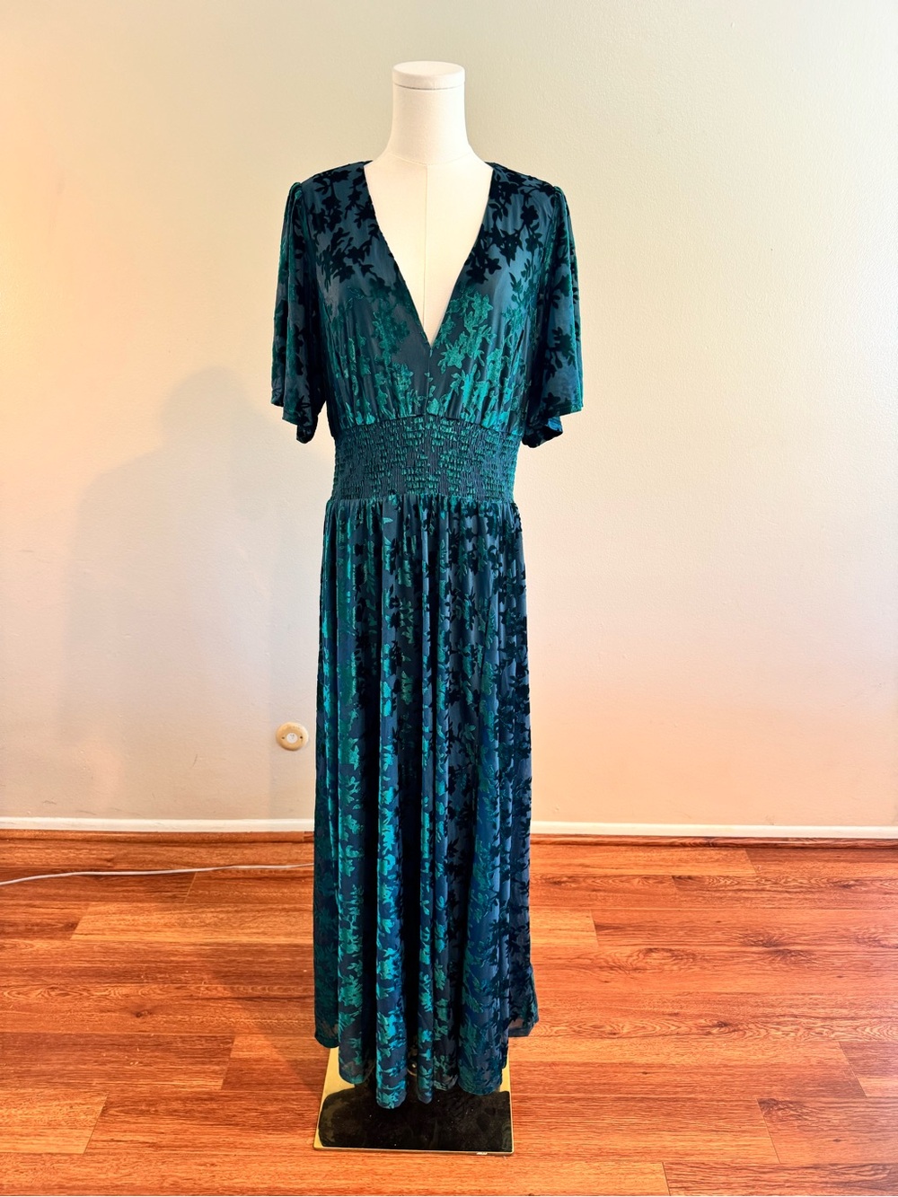 NWT Baltic Born Veronica Velvet Maxi Dress